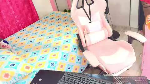 Snapshot of kimberly_bellu chatting on February 28, 2026, 11:17 pm Anita. online show from February 28, 2026, 11:17 pm