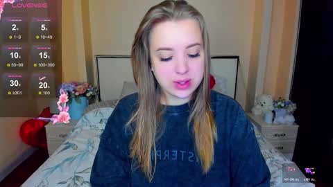 kimberly_mm online show from October 31, 2025, 3:35 pm