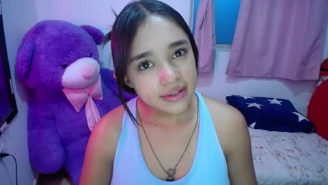 Snapshot of kimberly_slim chatting on October 14, 2025, 10:54 pm Kim online show from October 14, 2025, 10:54 pm