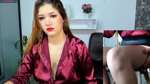 Snapshot of kimberly_squirt1 chatting on December 18, 2024, 11:56 am Kimberly online show from December 18, 2024, 11:56 am