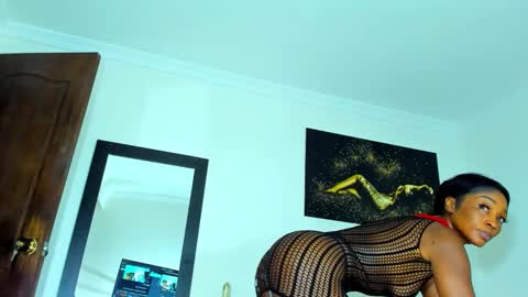 Kimberly Banks online show from March 1, 2026, 10:06 am