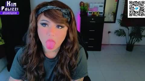 Kimberly Polizzi     online show from October 18, 2025, 2:58 am