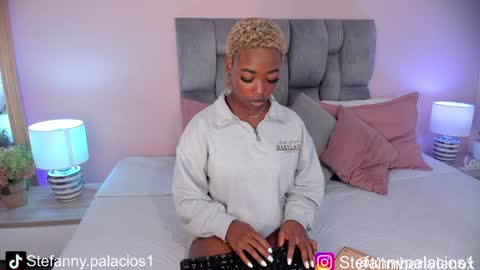 Queen Kim online show from December 2, 2024, 10:23 pm