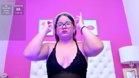 Snapshot of kimberlymorgann chatting on December 3, 2025, 11:41 am KIM online show from December 3, 2025, 11:41 am