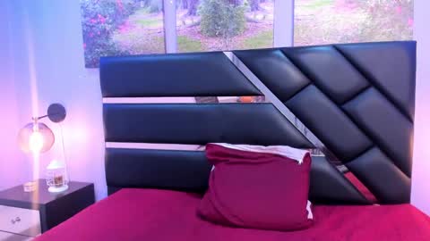 Kimberly Villalobos online show from March 6, 2025, 2:51 pm