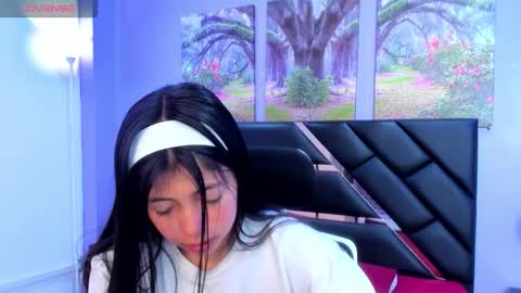 Kimberly Villalobos online show from September 9, 2025, 11:32 am