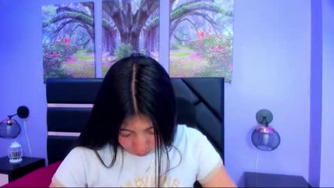 Kimberly Villalobos online show from September 18, 2025, 11:34 am