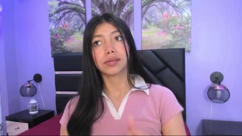 Kimberly Villalobos online show from September 24, 2025, 11:35 am