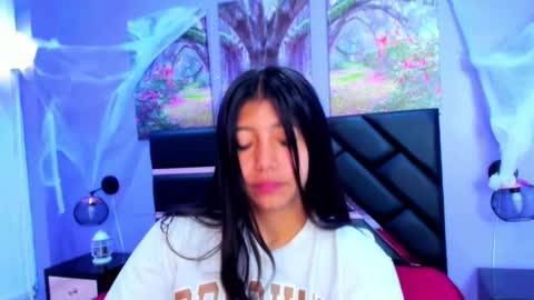 Kimberly Villalobos online show from October 27, 2025, 11:36 am