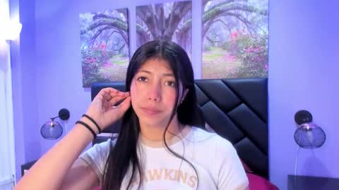 Kimberly Villalobos online show from November 18, 2025, 11:36 am