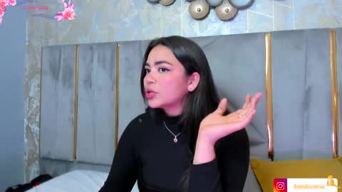 Snapshot of kimdevinne chatting on October 16, 2025, 2:45 am KIM online show from October 16, 2025, 2:45 am