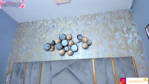 Snapshot of kimdevinne chatting on November 20, 2025, 2:45 am KIM online show from November 20, 2025, 2:45 am