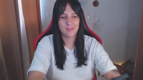 Kim 3 online show from December 11, 2024, 1:39 pm