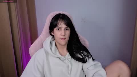 Kim 3 online show from October 2, 2025, 4:52 am