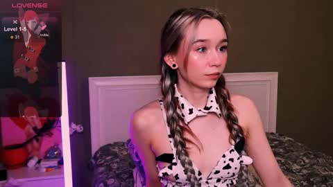 Kimiko online show from November 22, 2025, 2:38 pm