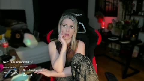 Snapshot of kimilee22 chatting on March 9, 2025, 7:26 pm Wolfs Girl online show from March 9, 2025, 7:26 pm