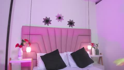 Snapshot of kimluna1 chatting on February 24, 2026, 3:15 am kimluna1 online show from February 24, 2026, 3:15 am