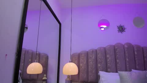 Snapshot of kimluna1 chatting on February 25, 2026, 3:05 am kimluna1 online show from February 25, 2026, 3:05 am