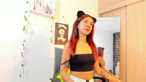 Snapshot of kimmcarter chatting on December 18, 2024, 7:04 am Kimm online show from December 18, 2024, 7:04 am