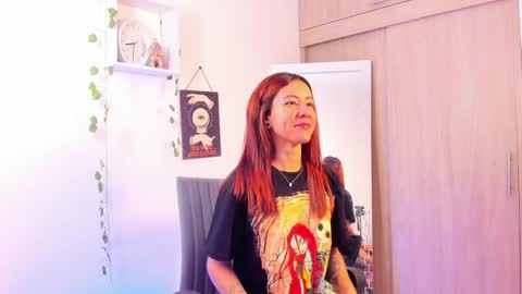 Snapshot of kimmcarter chatting on December 21, 2024, 5:25 am Kimm online show from December 21, 2024, 5:25 am