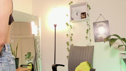 Snapshot of kimmcarter chatting on January 10, 2025, 5:05 am Kimm online show from January 10, 2025, 5:05 am