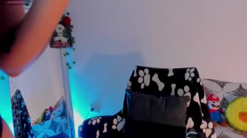 Snapshot of kimmcarter chatting on November 27, 2025, 2:13 am Kimm online show from November 27, 2025, 2:13 am