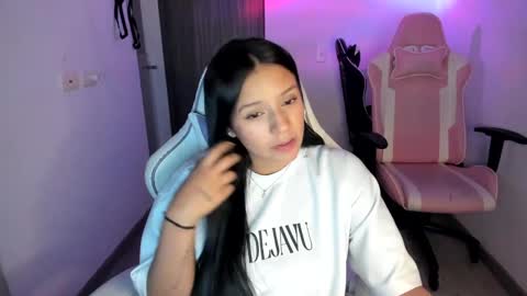 Snapshot of kimmi_foxy chatting on September 13, 2025, 11:26 pm kimmi online show from September 13, 2025, 11:26 pm
