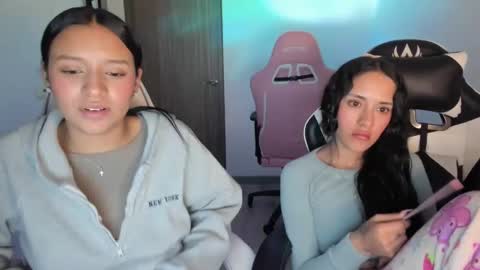 Snapshot of kimmi_foxy chatting on September 29, 2025, 11:20 pm kimmi online show from September 29, 2025, 11:20 pm