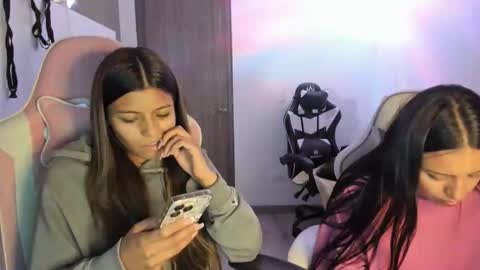 Snapshot of kimmi_foxy chatting on November 9, 2025, 11:14 pm kimmi online show from November 9, 2025, 11:14 pm