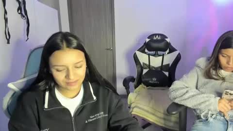 Snapshot of kimmi_foxy chatting on November 10, 2025, 11:15 pm kimmi online show from November 10, 2025, 11:15 pm