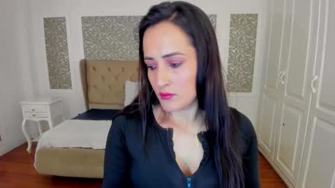 Snapshot of kimwessel_ chatting on December 15, 2025, 7:51 pm Kim online show from December 15, 2025, 7:51 pm