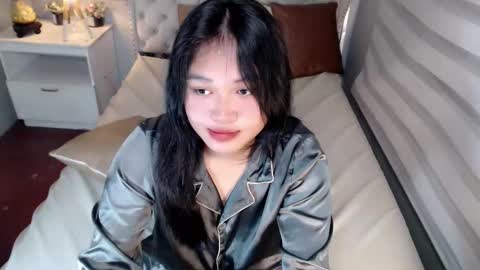 Snapshot of kina_greyx chatting on April 25, 2026, 5:10 am kina online show from April 25, 2026, 5:10 am