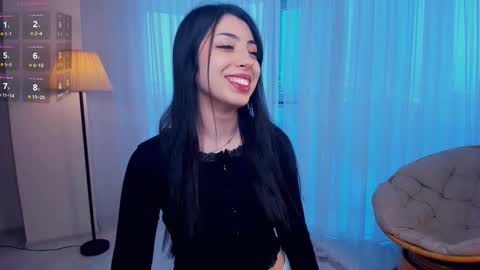 Snapshot of kindraevert chatting on February 12, 2026, 4:40 am Megan online show from February 12, 2026, 4:40 am