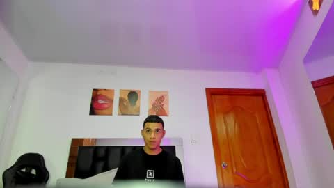Snapshot of king_ares1 chatting on May 18, 2026, 4:02 pm king_ares1 online show from May 18, 2026, 4:02 pm