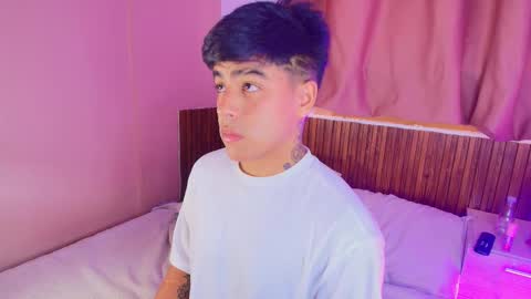 Snapshot of king_azahell chatting on January 9, 2026, 8:10 pm king help me reach 100 likes online show from January 9, 2026, 8:10 pm