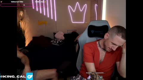 Snapshot of king_cal_ chatting on December 13, 2024, 7:10 pm king_cal_ online show from December 13, 2024, 7:10 pm