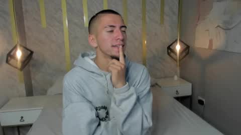Snapshot of king_dante_ chatting on December 10, 2024, 8:27 pm King Dante online show from December 10, 2024, 8:27 pm