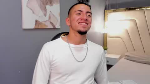 Snapshot of king_dante_ chatting on December 12, 2024, 8:53 pm King Dante online show from December 12, 2024, 8:53 pm