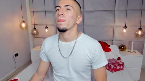 Snapshot of king_dante_ chatting on December 14, 2024, 10:18 pm King Dante online show from December 14, 2024, 10:18 pm