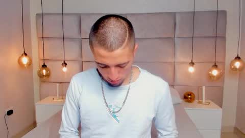 Snapshot of king_dante_ chatting on December 16, 2024, 11:18 pm King Dante online show from December 16, 2024, 11:18 pm