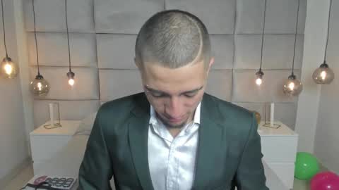 Snapshot of king_dante_ chatting on December 28, 2024, 8:58 pm King Dante online show from December 28, 2024, 8:58 pm