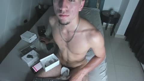 Snapshot of king_dante_ chatting on January 17, 2025, 1:36 am King Dante online show from January 17, 2025, 1:36 am