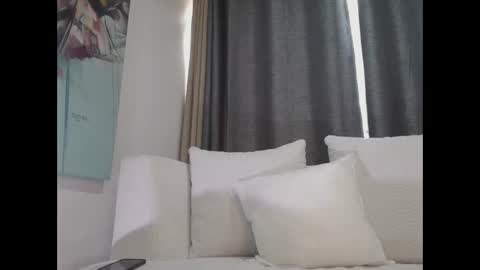 Angel Falconer online show from February 12, 2026, 7:31 pm