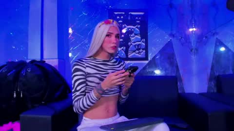 king_hot26 online show from May 22, 2026, 11:54 pm