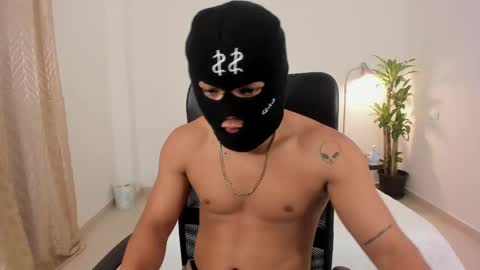 Snapshot of king_master77 chatting on February 20, 2025, 11:20 am king_master77 online show from February 20, 2025, 11:20 am