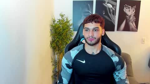 king_of_kings__ online show from January 6, 2025, 6:52 pm