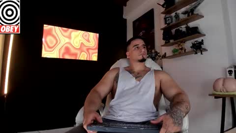 Snapshot of kingbear777 chatting on November 3, 2025, 2:18 pm King Bear online show from November 3, 2025, 2:18 pm