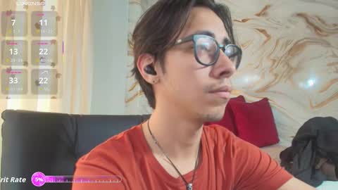 kingdanny_8 online show from February 11, 2026, 9:09 pm