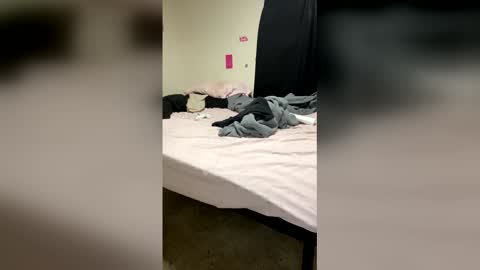 Snapshot of kingecstasyxxxddd chatting on February 10, 2026, 5:28 pm kingecstasyxxxddd online show from February 10, 2026, 5:28 pm