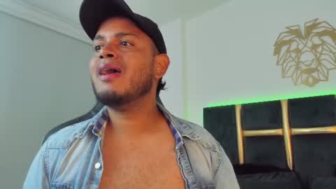Snapshot of kingg_jay chatting on June 21, 2026, 12:30 pm kingg_jay online show from June 21, 2026, 12:30 pm